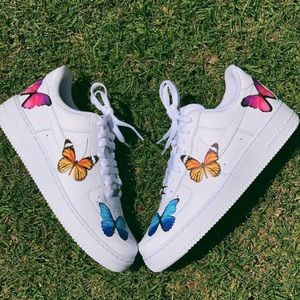 ‼️CUSTOM MULTI COLOR BUTTERFLY NIKE AF1‼️